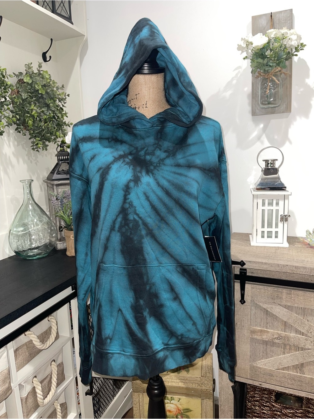 No Boundaries Teal and Black Tie-Dye Zip-Up Hoodie